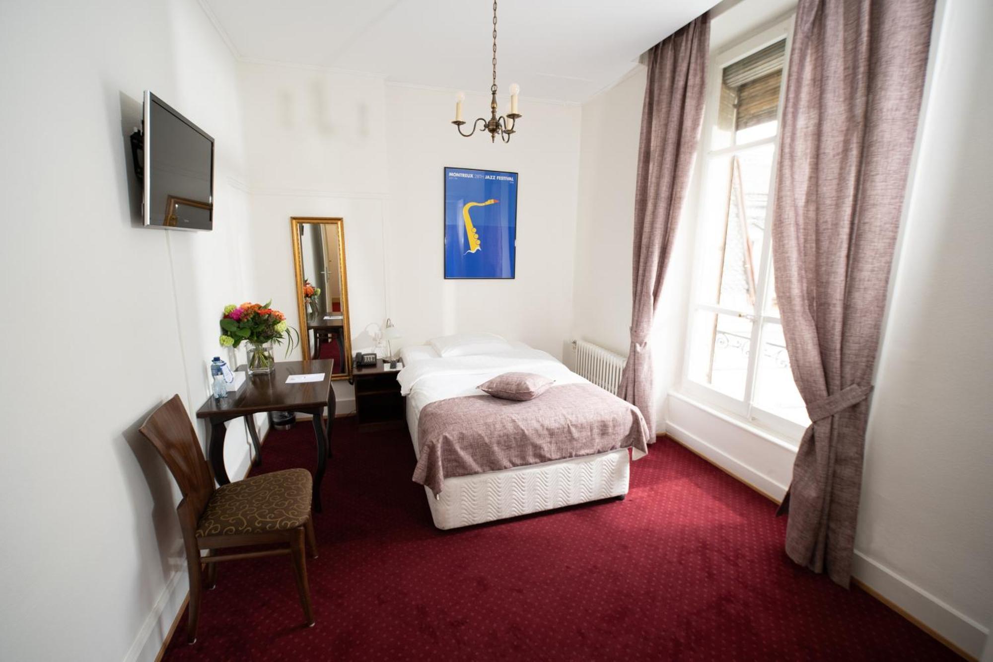 Single Room,1742572530:JPEG